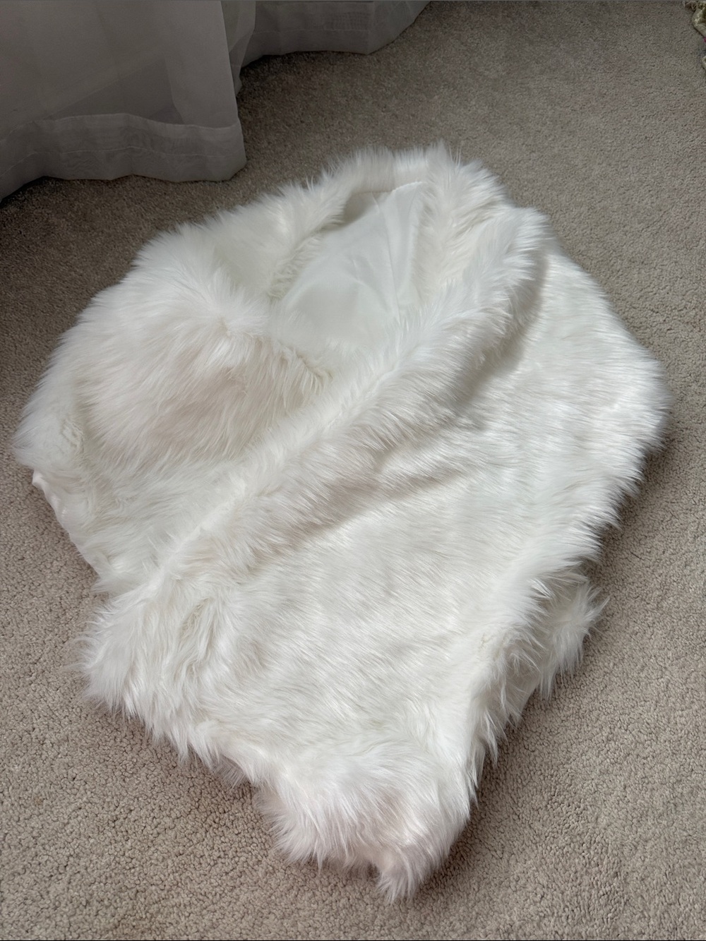 Luxury White Faux Fur Shaw